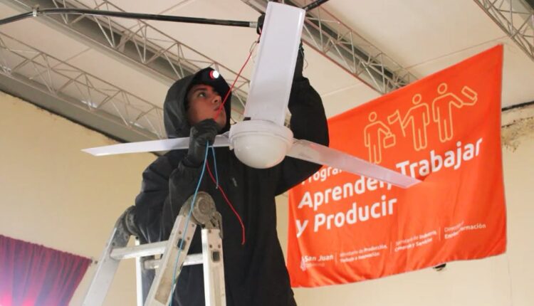 El programa ATP capacitó a 19.000 sanjuaninos y aprobó 400 proyectos de autoempleo en 2026