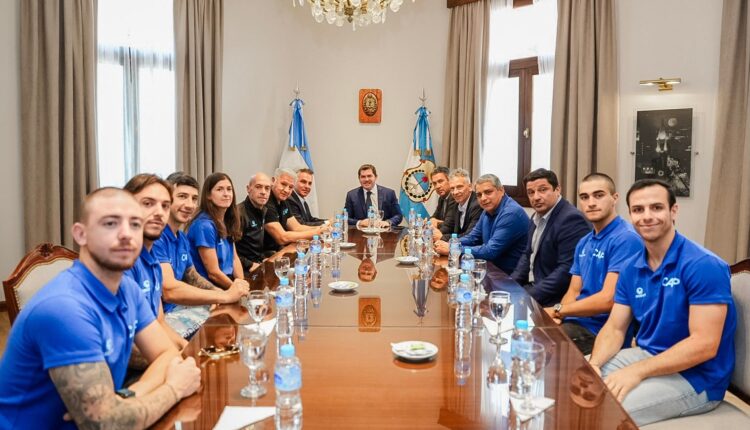 Orrego recibió a los representantes sanjuaninos del hockey sobre patines tras los World Skate Games