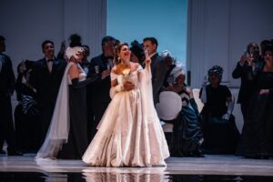 La Traviata volvió a emocionar al público sanjuanino en el décimo aniversario del Teatro del Bicentenario
