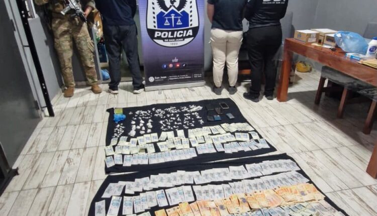 Golpe al narcotráfico en Santa Lucía: cayeron los acusados de regentear un “kiosco narco” y les secuestraron millonario botín