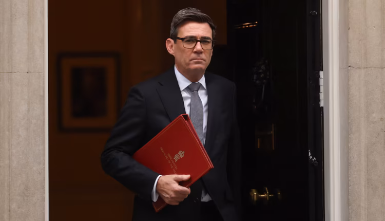 El primer ministro del Reino Unido ratificó ante el Parlamento las “más firmes medidas” para defender la soberanía británica sobre las Malvinas