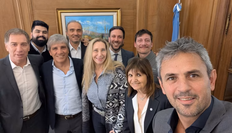 Intensa jornada de reuniones en el Gobierno por la reforma política, discapacidad y acuerdos electorales con aliados
