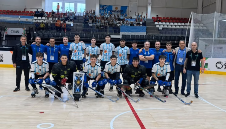 La Selección Argentina Sub19 de hockey sobre patines debutó este domingo en el Mundial de Paraguay frente a Suiza