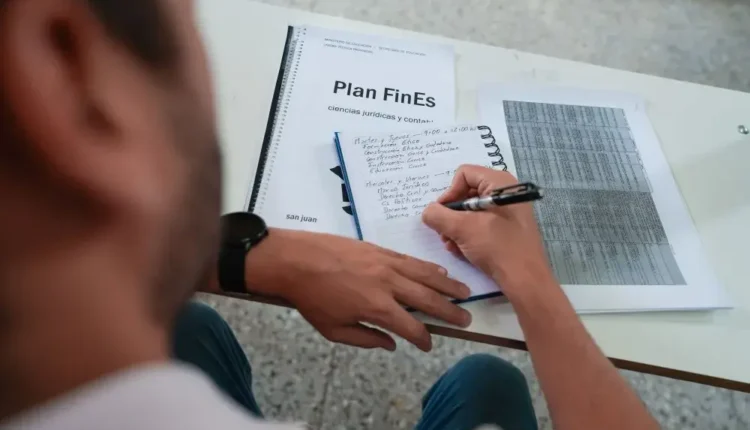 Plan FinEs II: abren las inscripciones para terminar la secundaria en San Juan