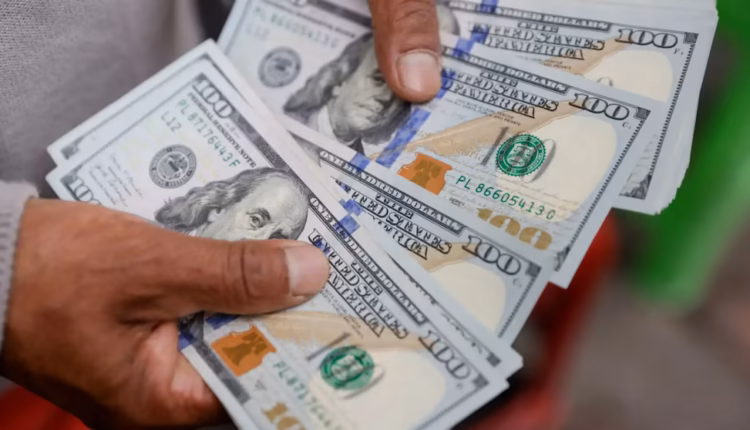 El Banco Central celebró que el dólar subió solo 1% pese al shock de Brasil y volvió a negar atraso cambiario