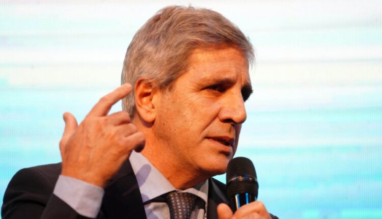 Con la privatización de AySA, el Gobierno busca reforzar su estrategia para cubrir vencimientos de deuda