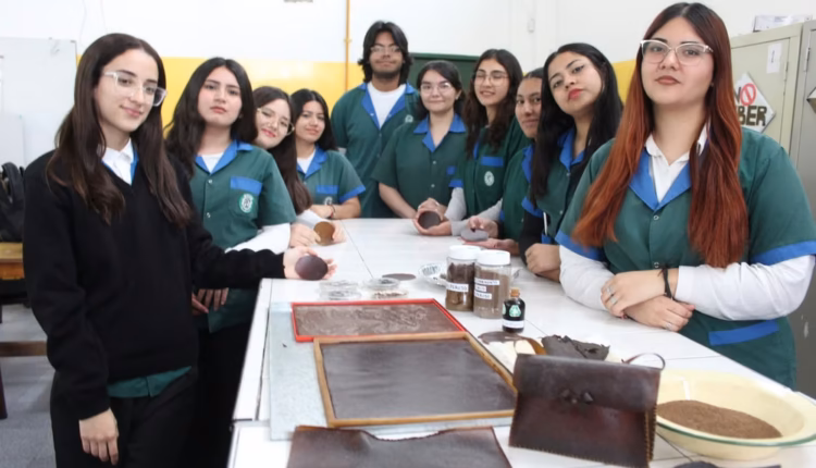 Innovación sanjuanina: la EPET N° 3 triunfó en el regional de “Industria Inspira” con un biocuero a base de residuos de aceituna