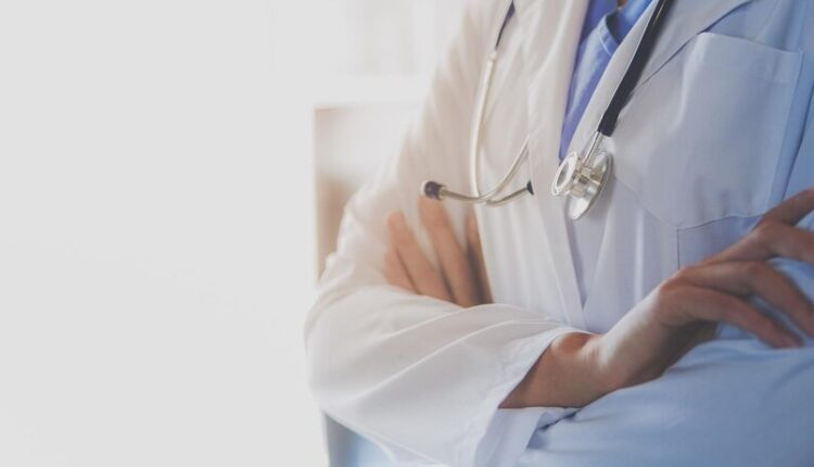 Conflicto en San Juan: médicos de la UOM retienen servicios y exigen llevar la consulta a 15.000 pesos
