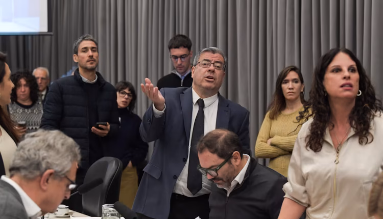 Malvinas: el Gobierno analiza sumar una comisión bicameral y rechazó dividir el proyecto de Defensa de la Soberanía