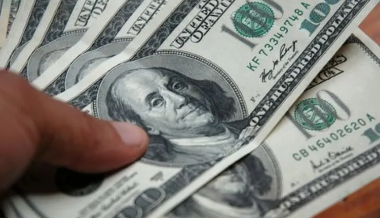 El dólar blue no detiene su escalada: .590 para la venta