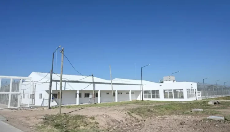 Comenzó el traslado de presos desde la cárcel de Devoto al penal de Marcos Paz
