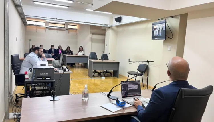 Prisión domiciliaria para el ex empleado de Angaco: frenan al abogado mediático Roberto Castillo por no estar matriculado