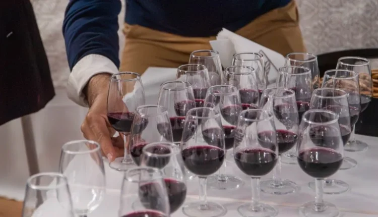 Desafíos y oportunidades del vino argentino: con fuerte presencia de especialistas, concluyó el simposio en la Legislatura