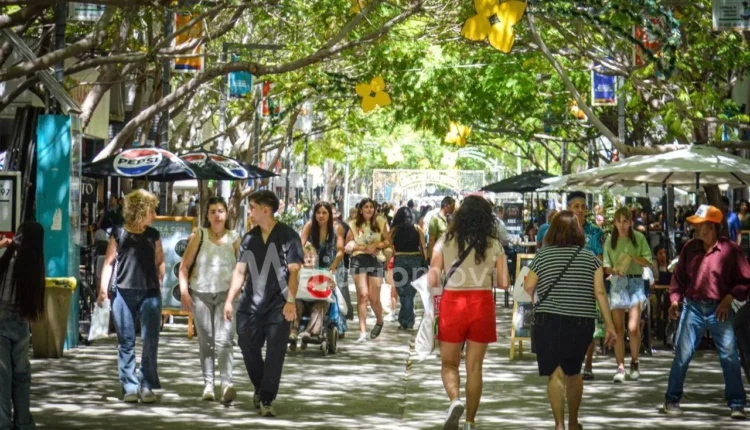 Comercio sanjuanino busca recuperarse tras el paro: lanzan promociones y 0.000 en premios por el Día de la Madre