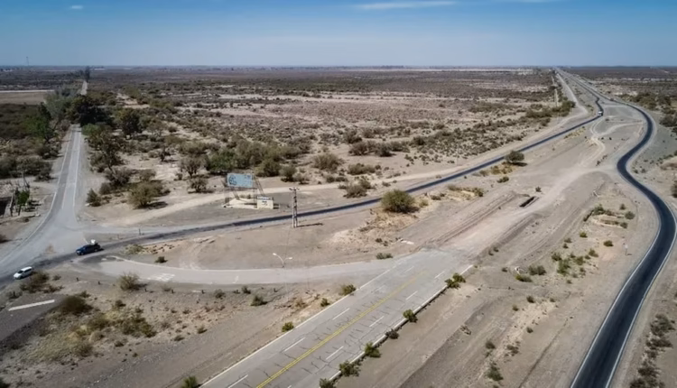 Orrego envió a la Legislatura el proyecto de los USD160 millones con la CAF para la Ruta 40 Sur